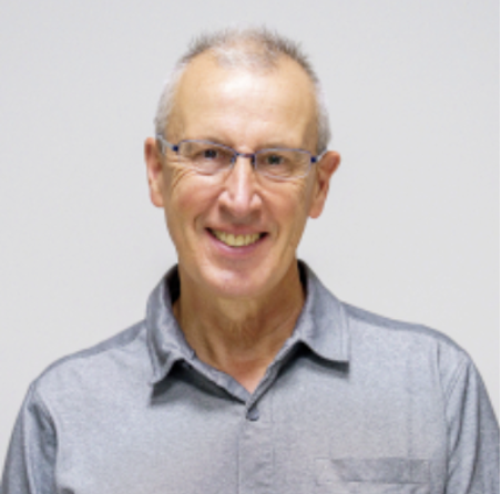 Суреті: Профессор Энрике Суасуа