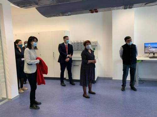 photo5226606201867973326